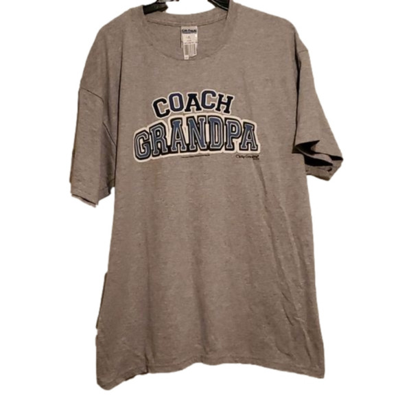 💥4 for $20💥NWT Gildan Activewear Men's Short Sleeve Grandpa Tee Shirt Sz Large - Picture 1 of 3